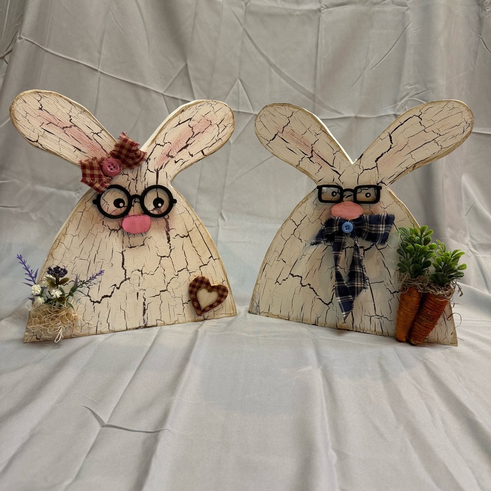 Rustic Bunny Decor Set with Glasses